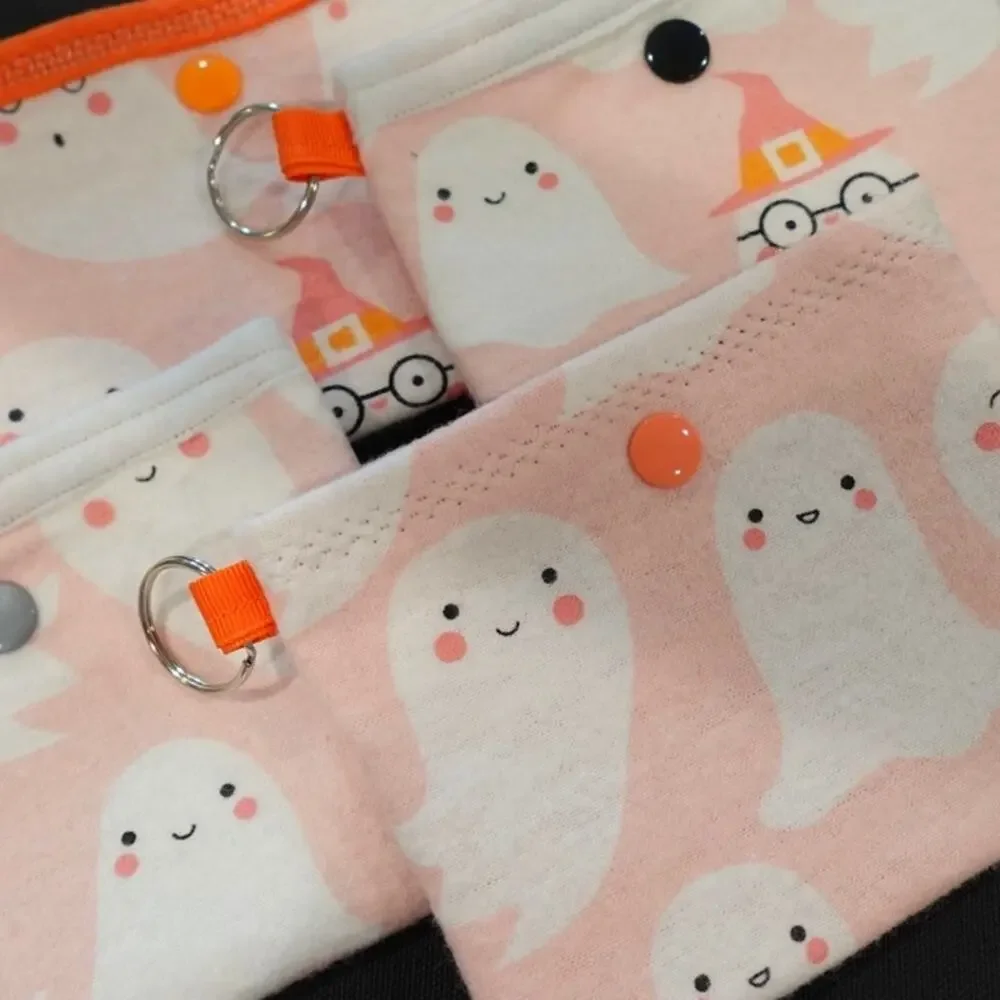 Ghostly Cute! - Set of 4 snap pouche key ring / ANYTHING holders!